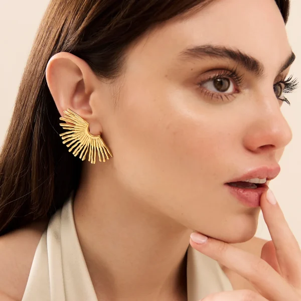 Demifine Pearl Hoop Earrings - Image 2